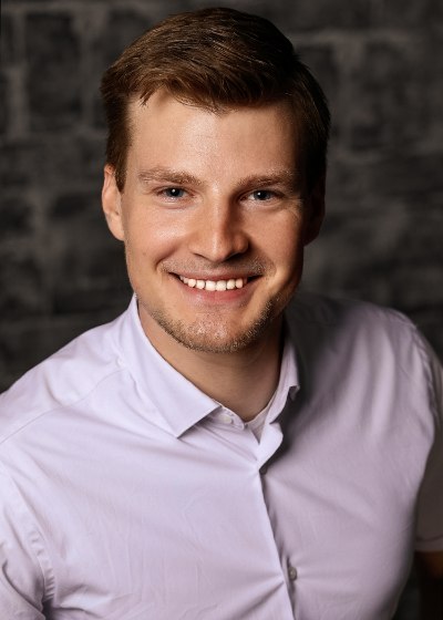 T. Ludwig