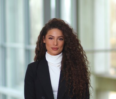 Selvi Aksu