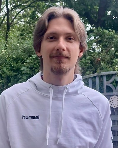 Dennis Dust